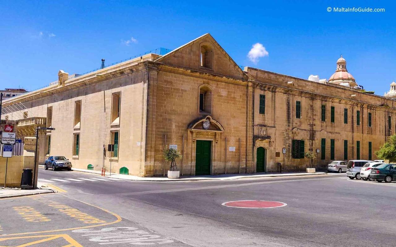 Cozy Corner House In Valletta - Authentic! Villa Exterior photo