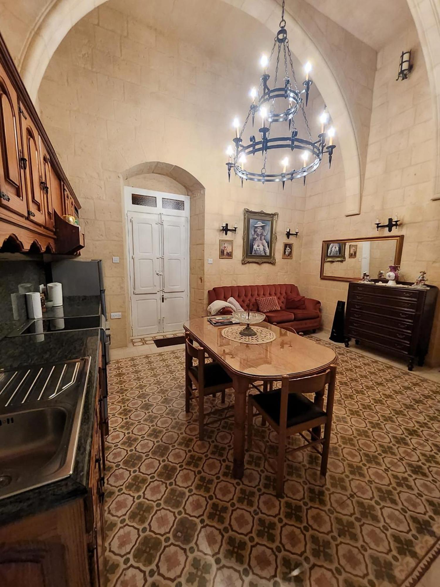 Cozy Corner House In Valletta - Authentic! Villa Exterior photo